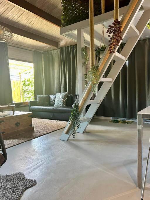 Jungle Style Lodge With Jacuzzi ,Sauna And Garden Near Amsterdam Vijfhuizen Exterior foto