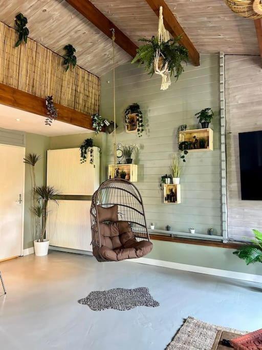 Jungle Style Lodge With Jacuzzi ,Sauna And Garden Near Amsterdam Vijfhuizen Exterior foto